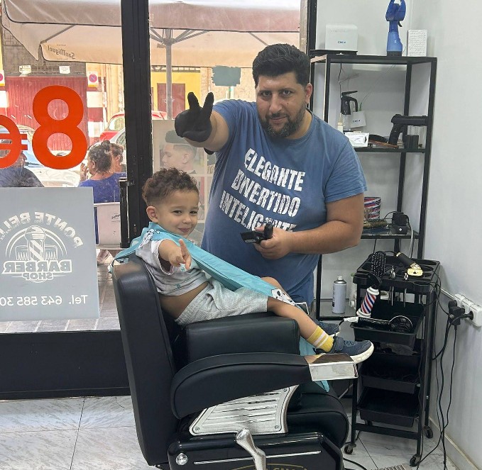 Zona de barbería de PONTE BELLO